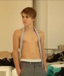 Justin-Bieber-Shirtless-Picture-3.jpg